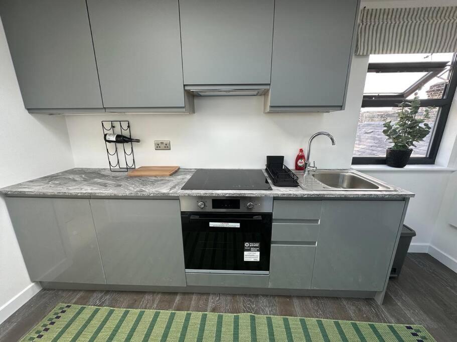 Lovely New Decor Studio - 4 The Southwell Londres Exterior foto